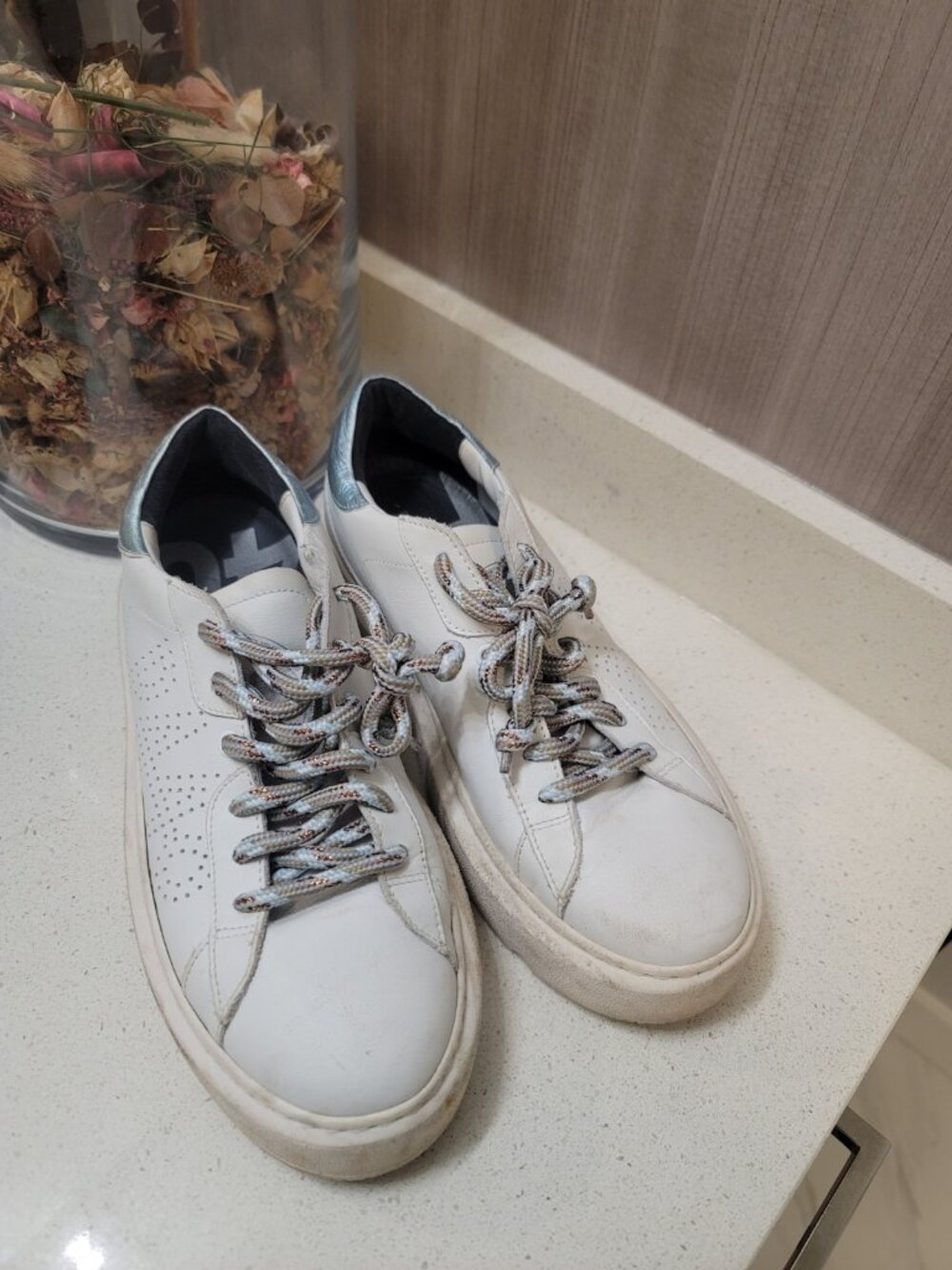 P448 Jack Suede and Leather Snake Print Metallic Sneakers Size 40/9.5 White